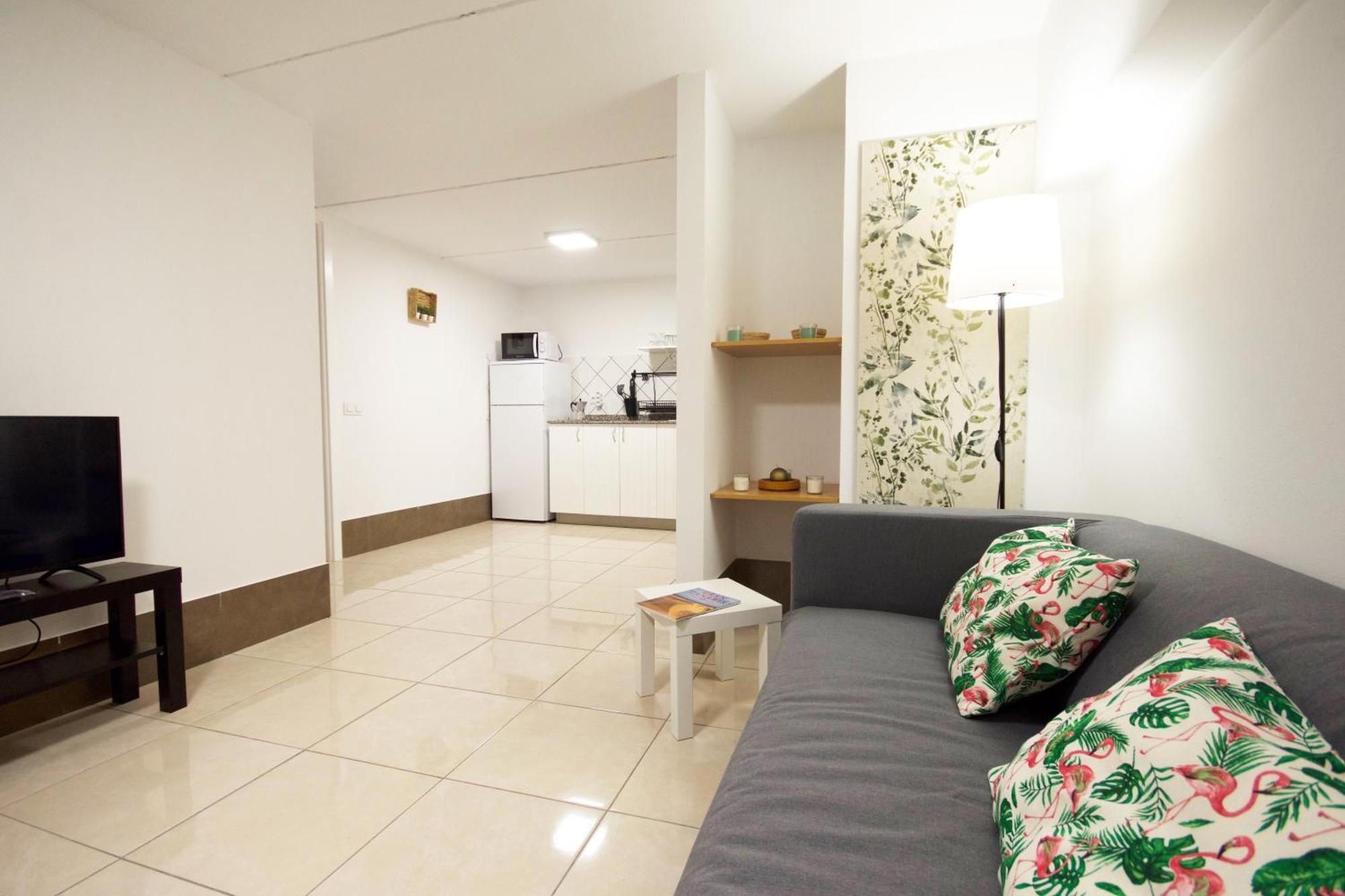 Apartamentos A 10 Minutos Del Aeropuerto Carrizal Exteriör bild