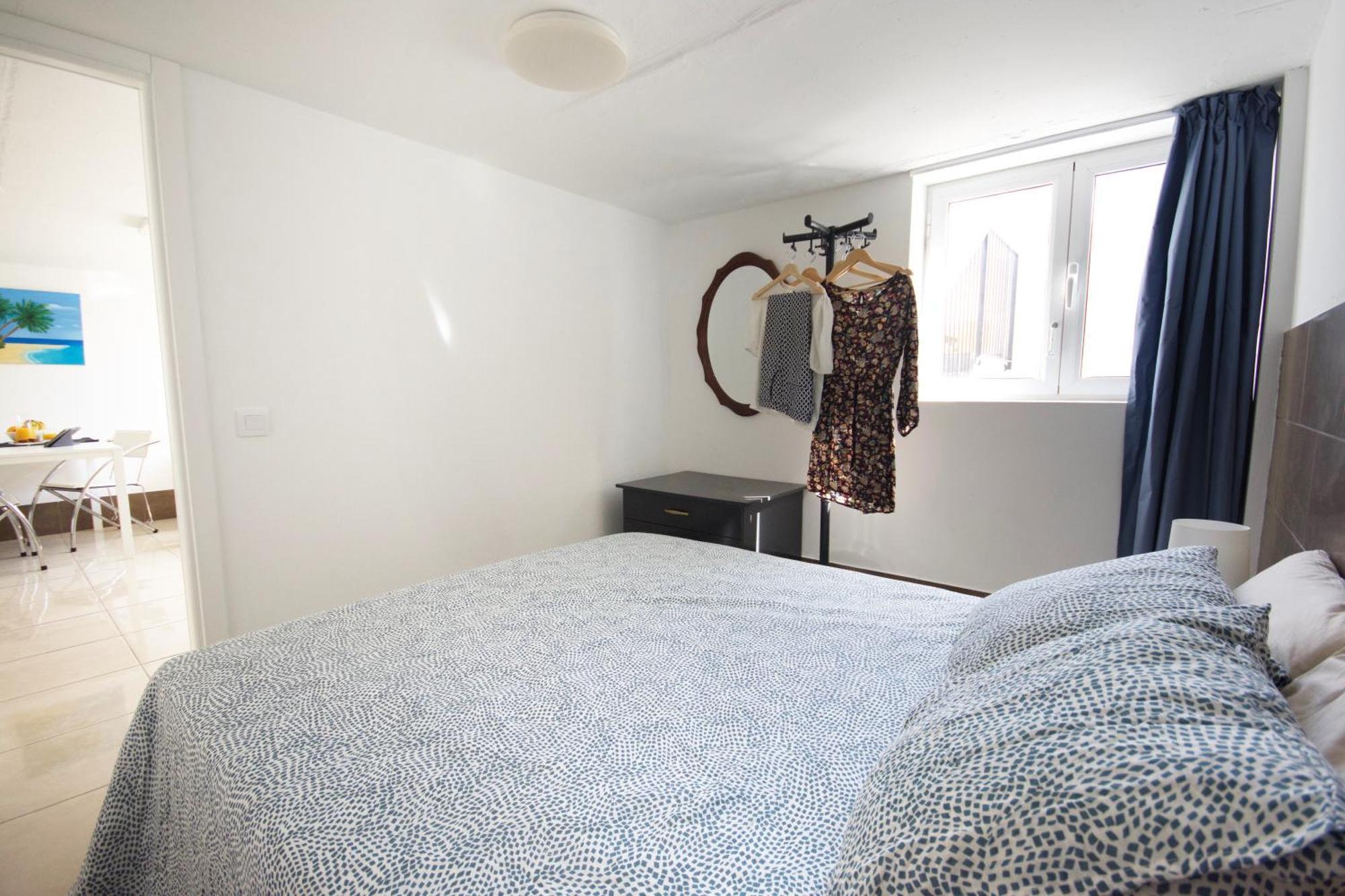 Apartamentos A 10 Minutos Del Aeropuerto Carrizal Exteriör bild